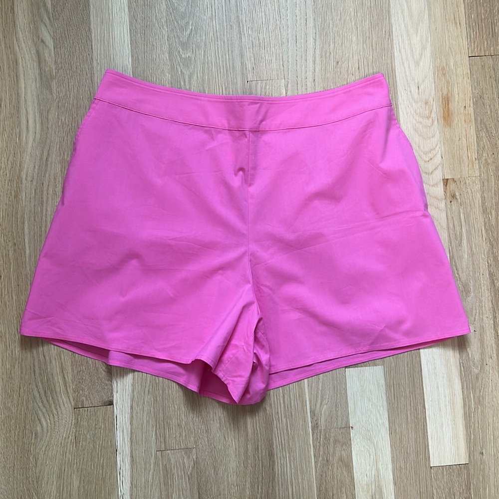 Express High Rise Pink Shorts Size Large 
Vibrant Comfy Casual Dressy Pockets
